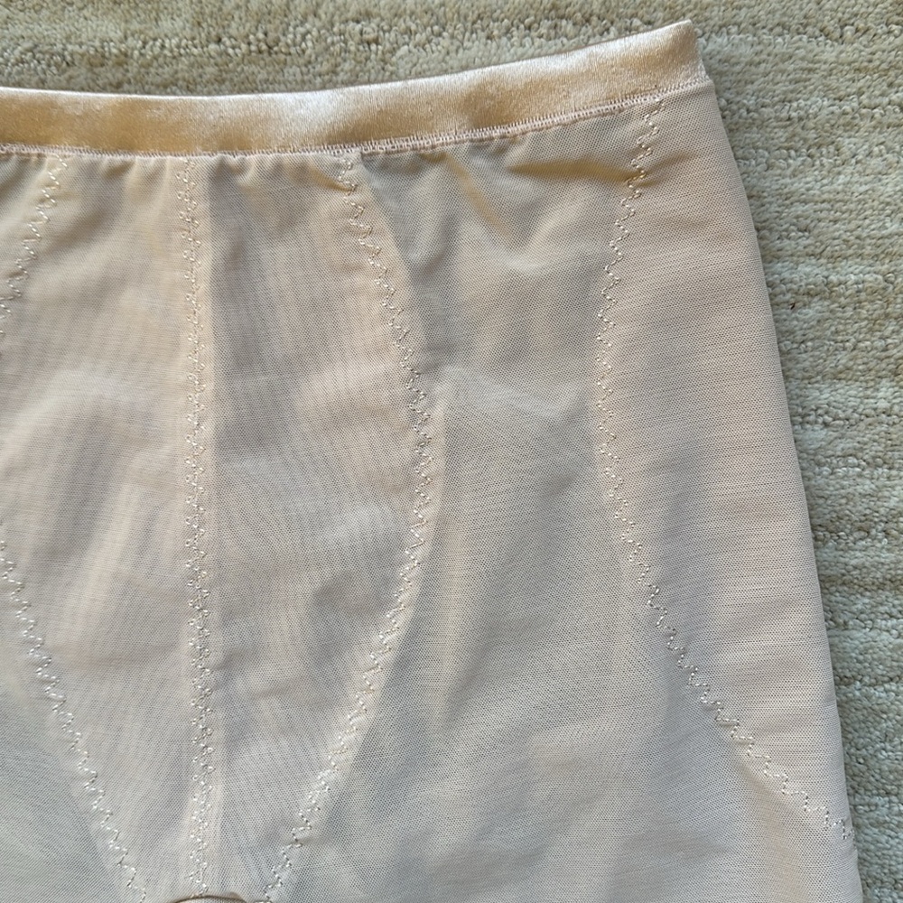 Flexees High Waist Firm Control Shapewear Booty Lifter Thigh Slimmer Nude Medium - Picture 5 of 15
